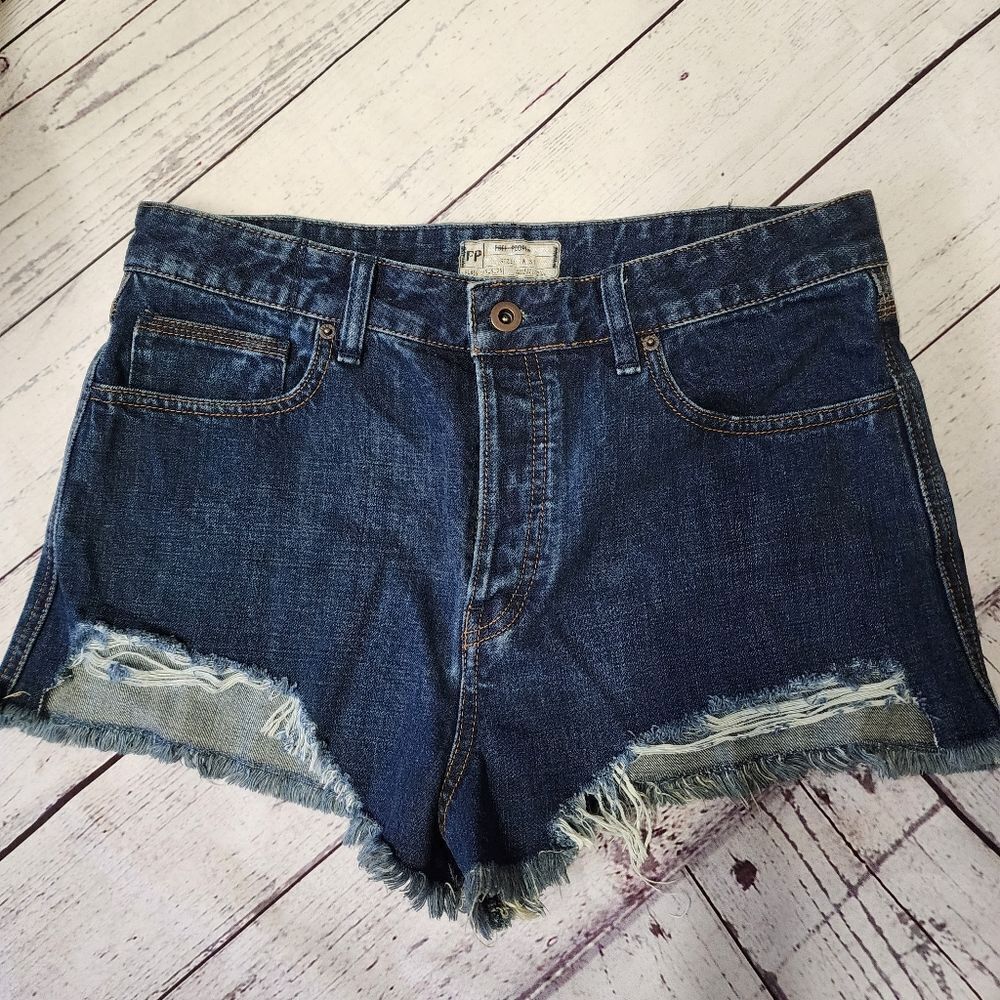 Free People High Waisted Jean Shorts - 31